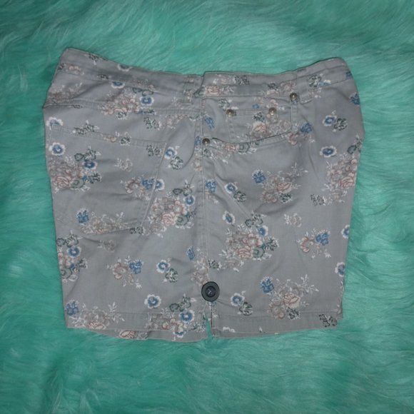 Vintage Red Rover Jean Shorts - Picture 4 of 7